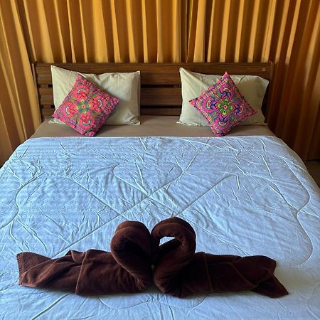Tonmai Suites Ko Lanta Esterno foto