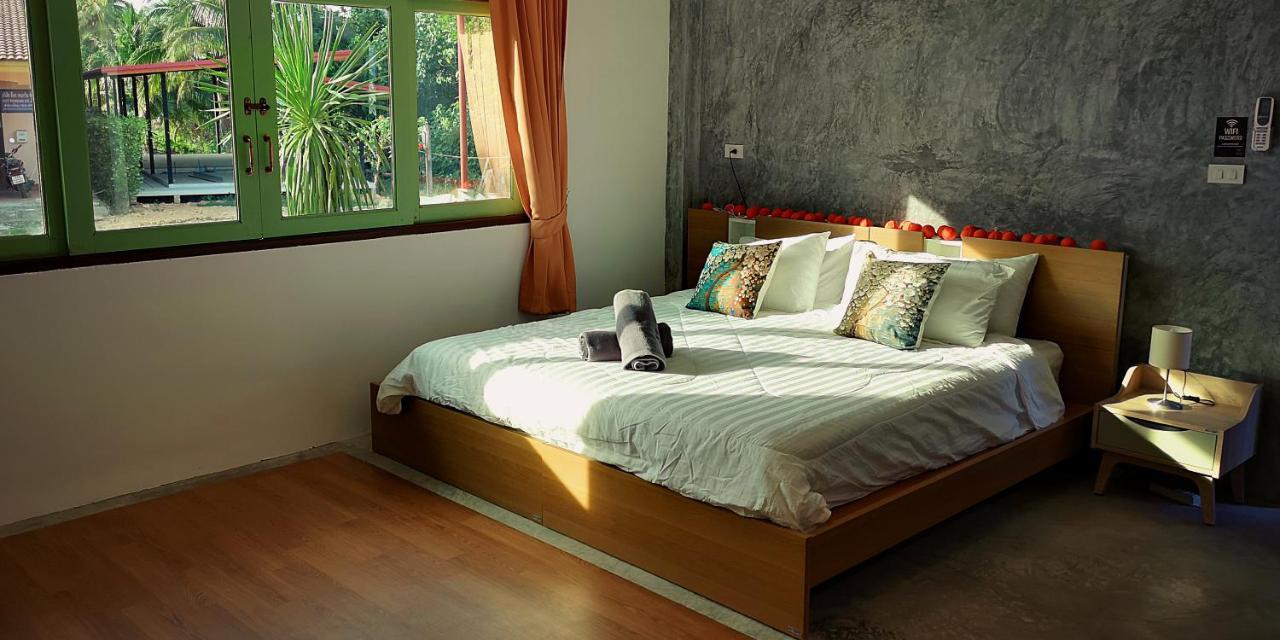 Tonmai Suites Ko Lanta Esterno foto