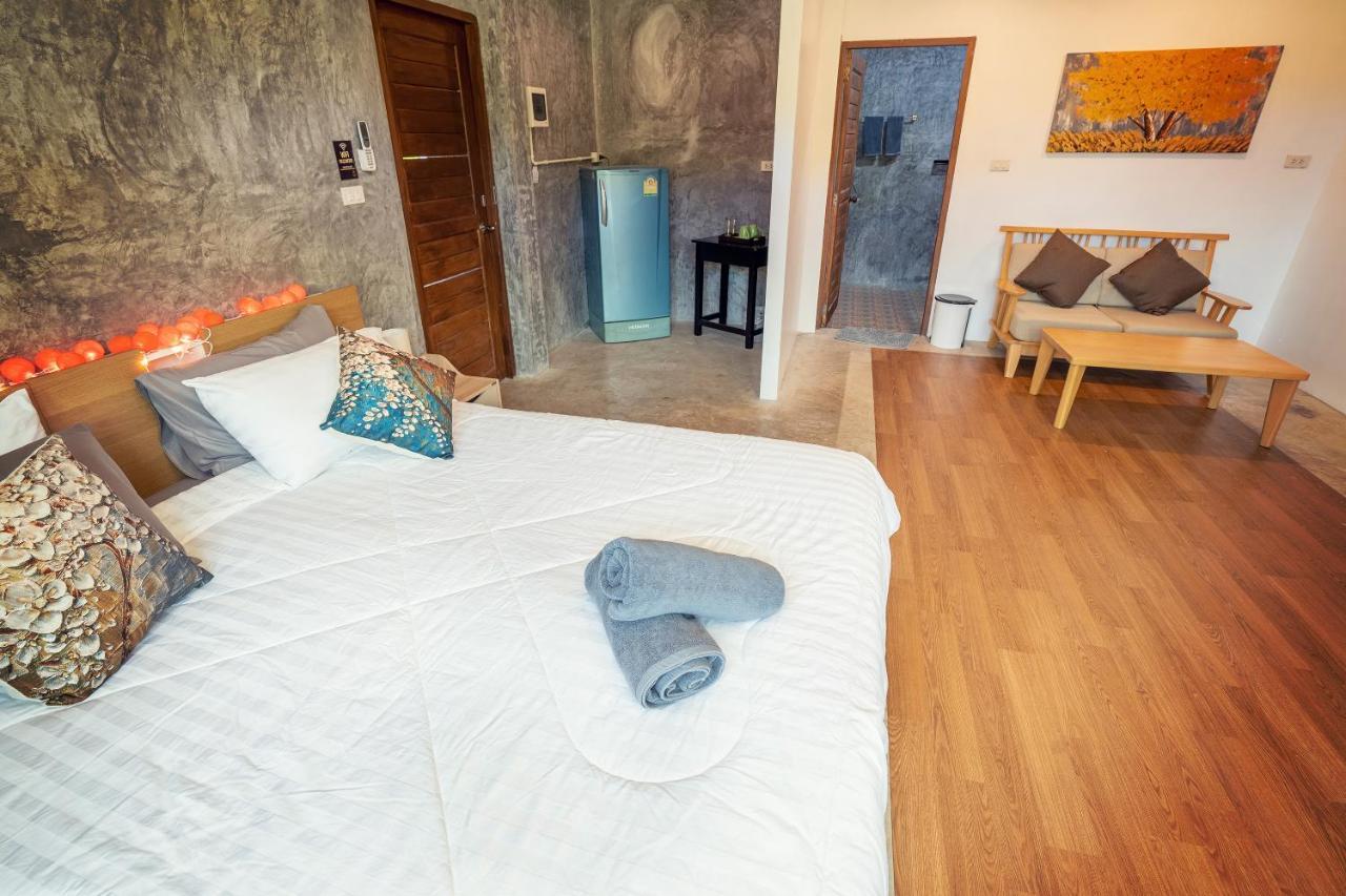 Tonmai Suites Ko Lanta Esterno foto