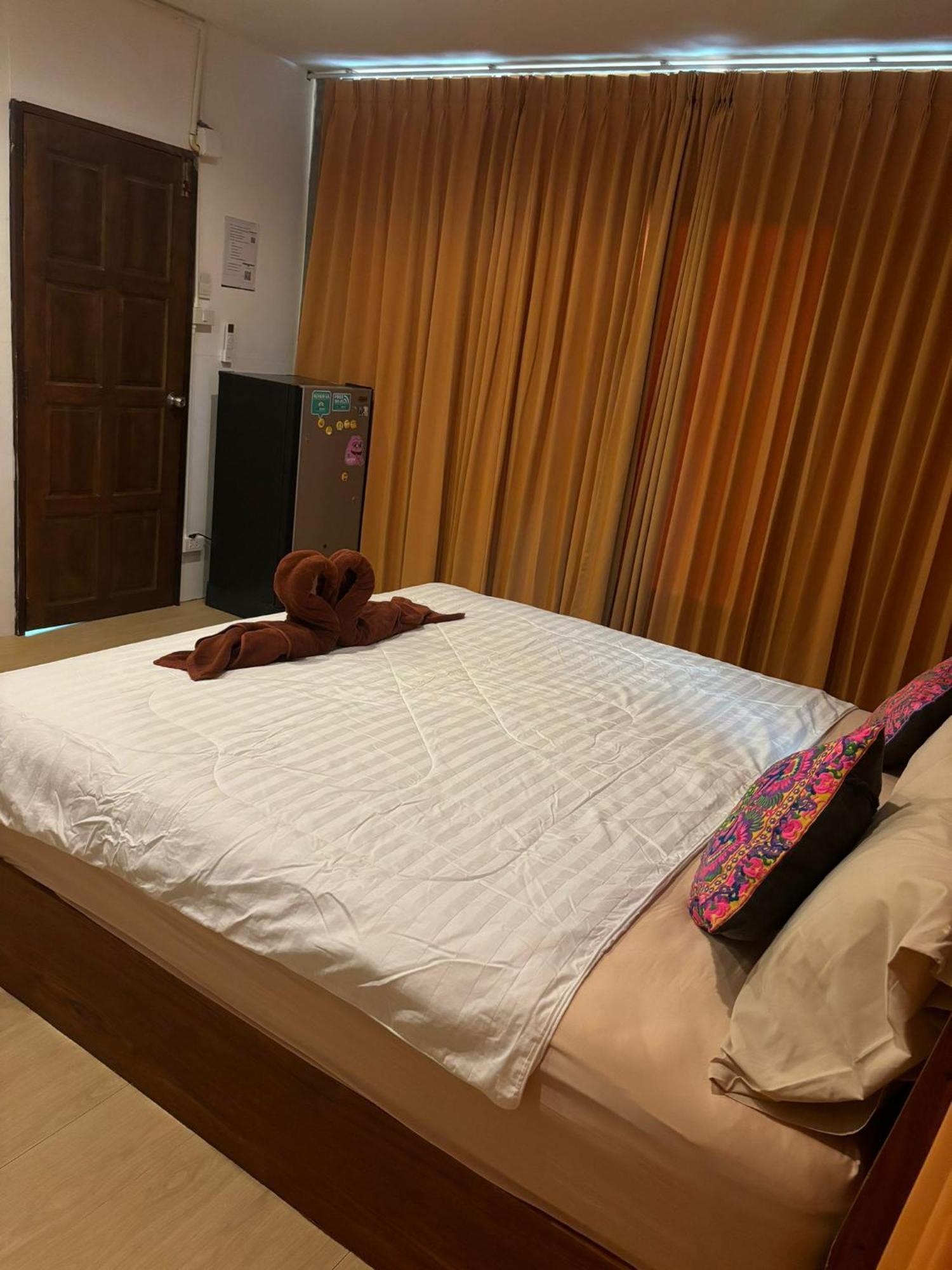 Tonmai Suites Ko Lanta Esterno foto