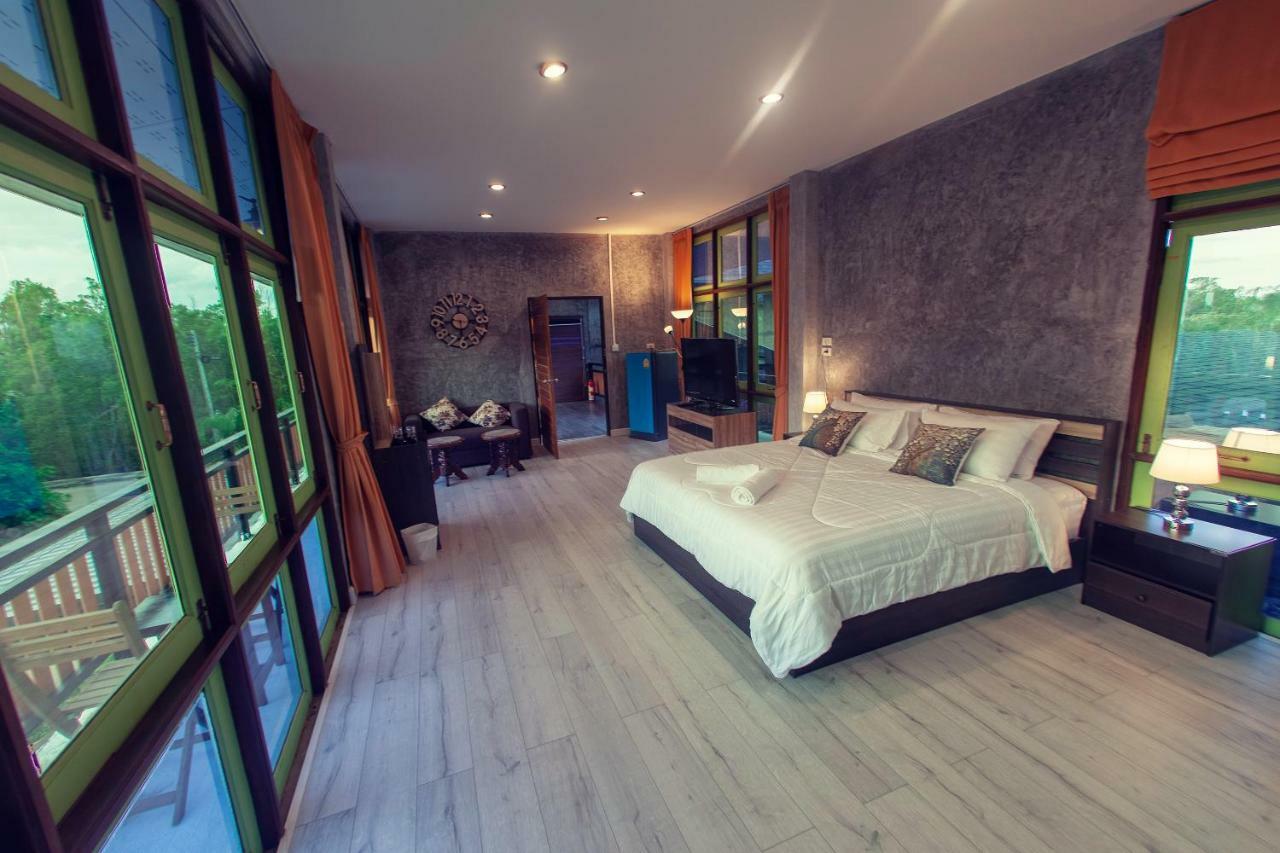 Tonmai Suites Ko Lanta Esterno foto