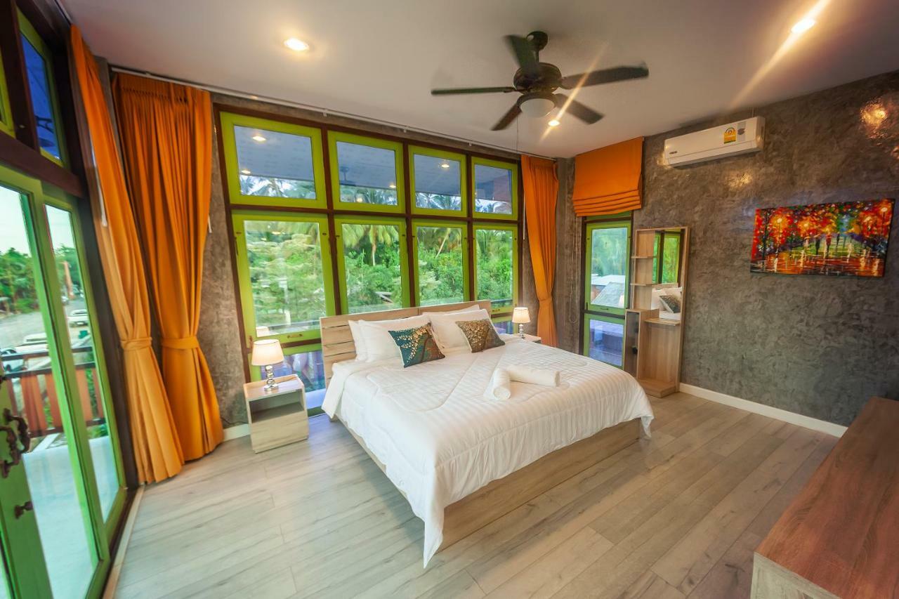 Tonmai Suites Ko Lanta Esterno foto