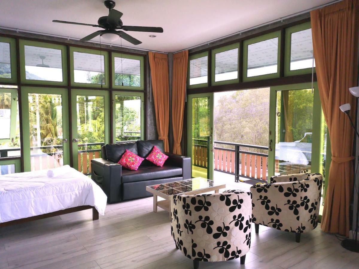 Tonmai Suites Ko Lanta Esterno foto