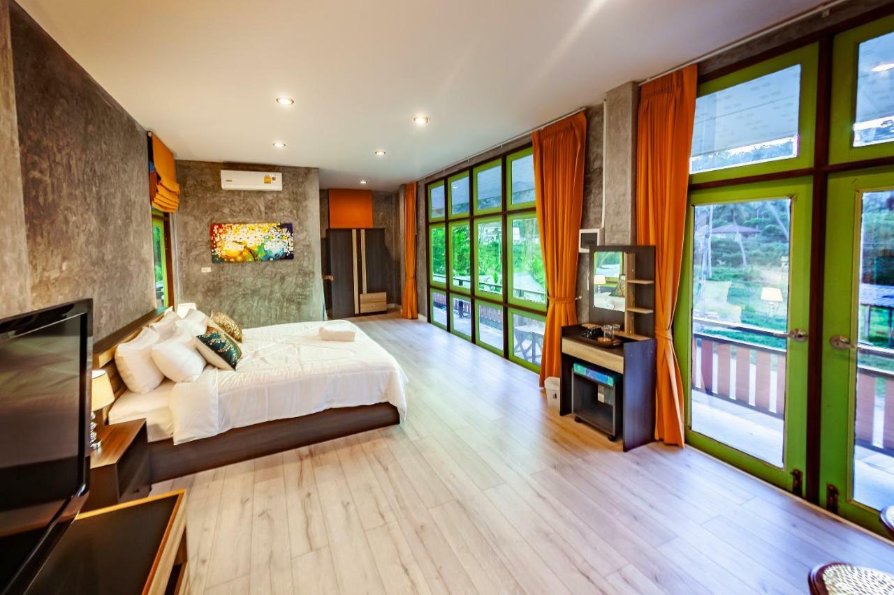 Tonmai Suites Ko Lanta Esterno foto