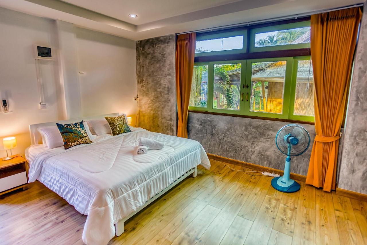 Tonmai Suites Ko Lanta Esterno foto